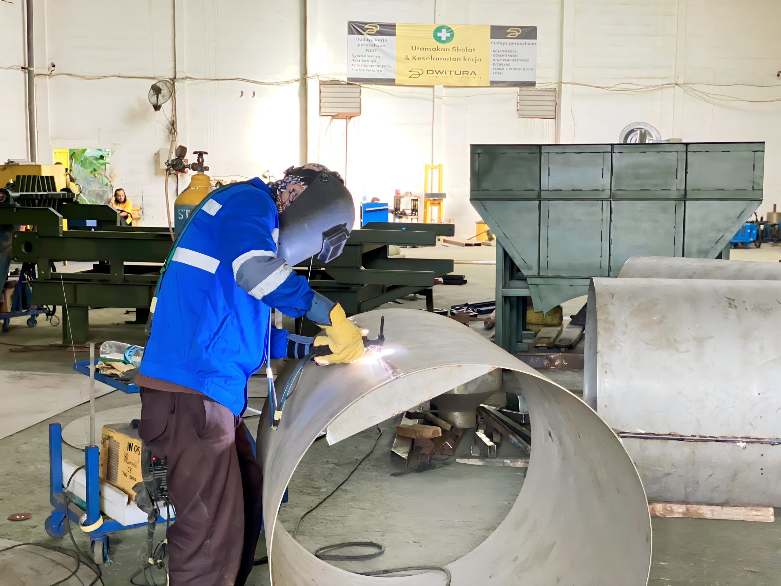 WhatsApp Image 2024-12-28 at 09.07.35.remini-enhanced